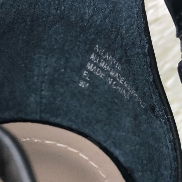 Black and Tan Wedge Sandals size 9 NWOT - Picture 14 of 14